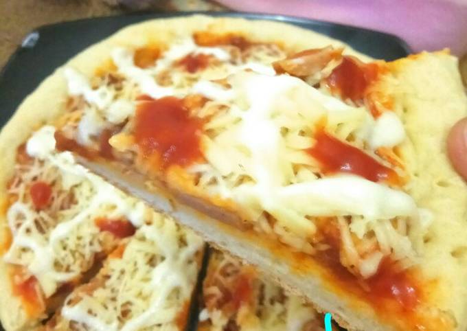 Bagaimana Menyiapkan Pizza teflon rumahan simpel dan enak yang Lezat Sekali