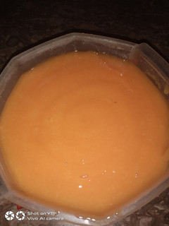 A picture of Mango puree.