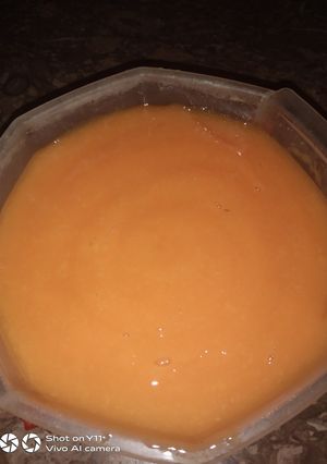 A picture of Mango puree.