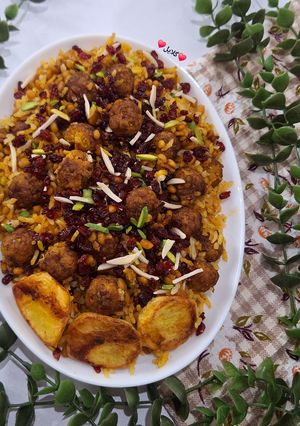 عکسی از دستور قیمه لاپلو با قلقلی مرغ 😋