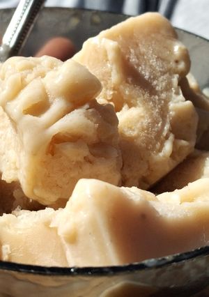 Una foto de Helado de banana y yogurt