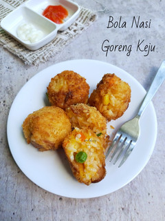 Foto resep Bola Nasi Goreng Keju