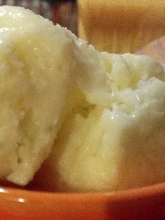 檸檬牛奶冰淇淋(免用冰淇淋機) 的食譜成品照片