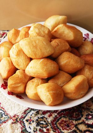 A picture of Baursaki (fried dough) (Kazakhstan).