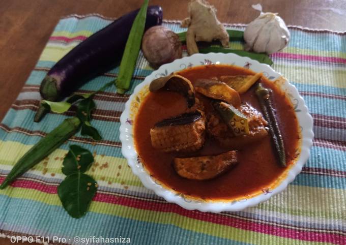 Ikan pari masak lada merecik