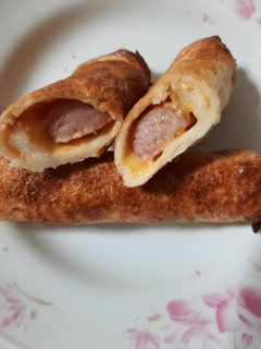 氣炸鍋-法式起司德國香腸捲 的食譜成品照片