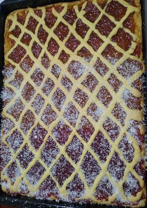 Una foto de Tarta Frola con 3 Dulces