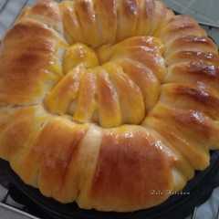 A picture of Wool Roll Bread.