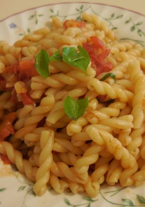 A picture of Anchovy & Fresh Tomato Pasta.