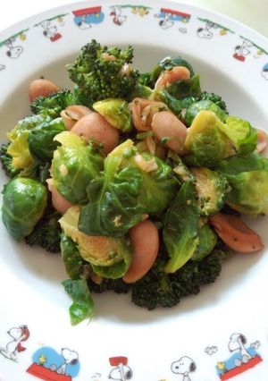 A picture of Warm Brussels Sprout & Broccoli Salad.