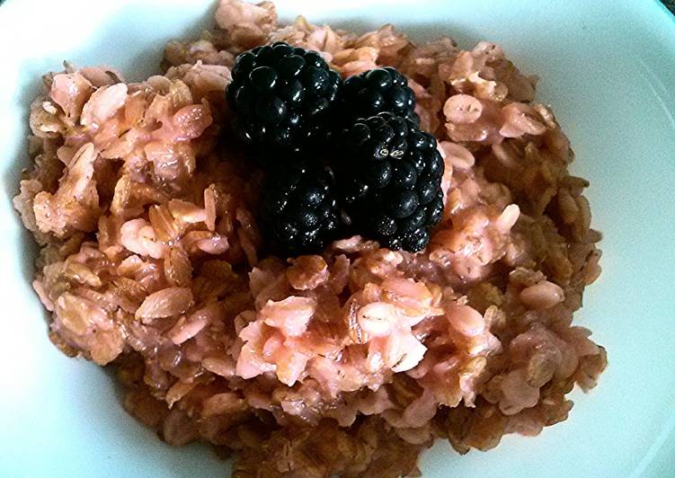 Steps to Prepare Perfect Pink Oatmeal