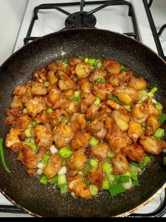 Hình của món Thịt rang cháy cạnh.