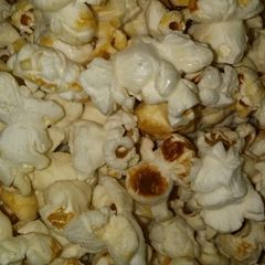 Old fashioned kettle corn A picture of Old fashioned kettle corn.