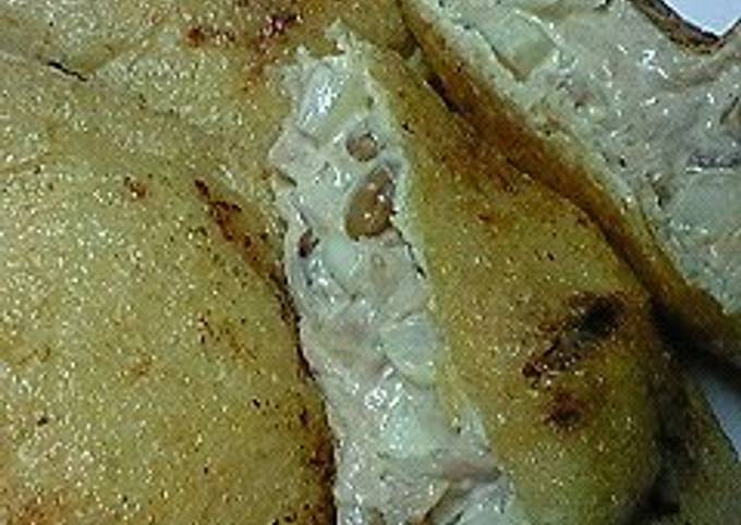 Aburaage Filled with Natto, Tuna and Mayonnaise Recipe