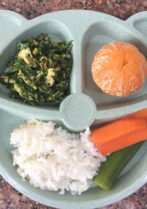 รูปของ ใบเหลียงผัดไข่ (อาหารเด็ก)