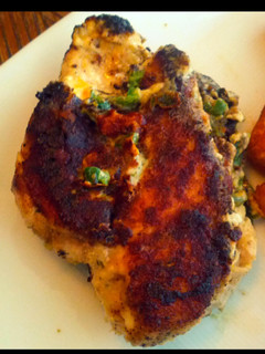 A picture of jalapeño popper chicken.