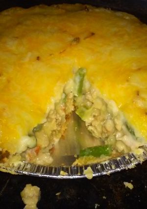 A picture of Dinner pie (sheppard pie).