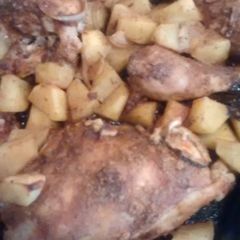 A picture of Roasted Chicken & Potatoes.