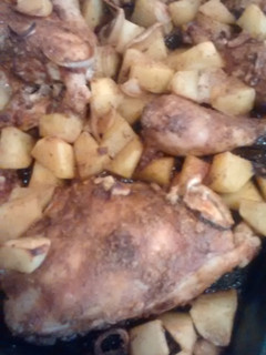 A picture of Roasted Chicken & Potatoes.