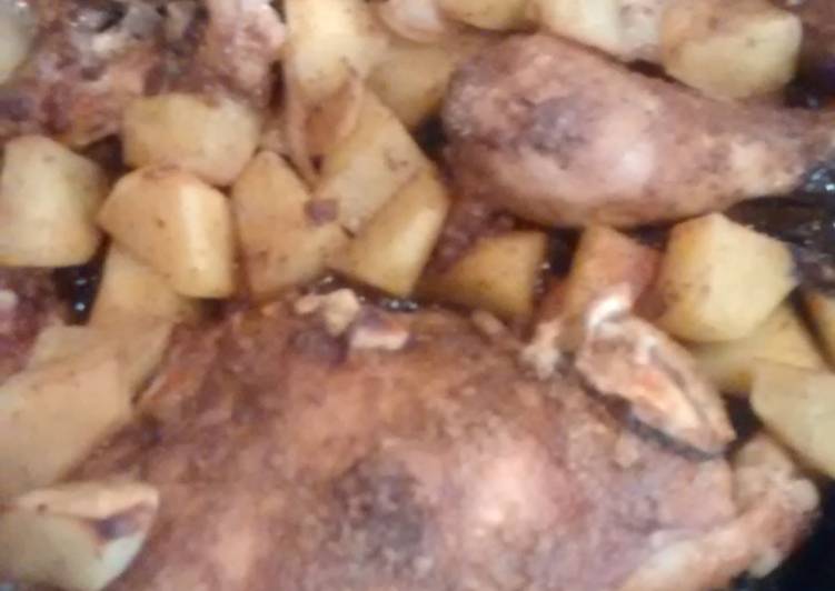 Recipe: Appetizing Roasted Chicken &amp; Potatoes