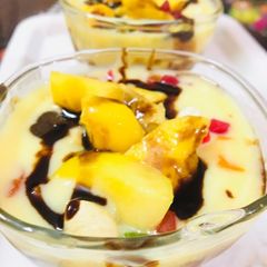 A picture of Mango custard shots.