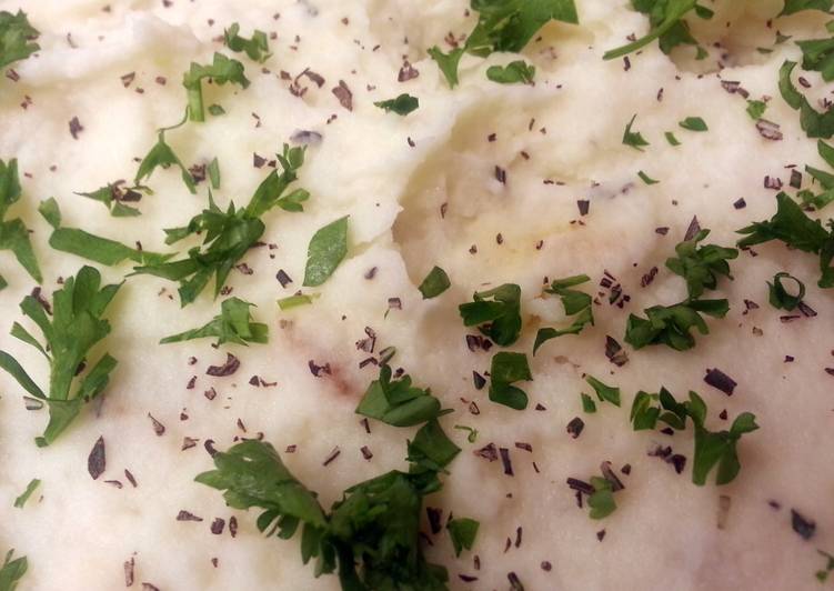 Easiest Way to Prepare Perfect Herb Mashed Potatoes