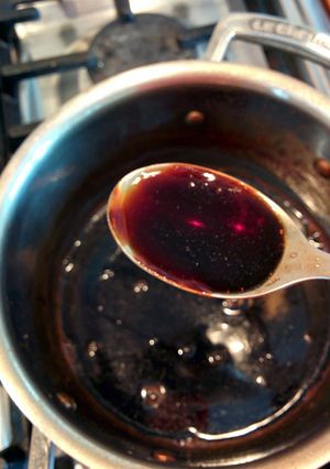 A picture of Teriyaki sauce.