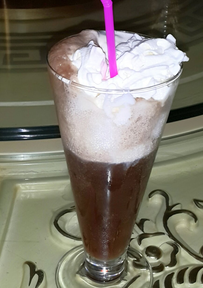 A picture of Mickey mouse mocktail.