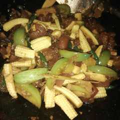 Foto resep Oseng Kikil dengan Baby Corn dan Tomat Hijau