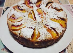 Foto di Torta di pesche leggera (senza zuccheri aggiunti, olio e burro)