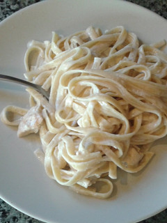 A picture of Chicken Fettuccini Alfredo.