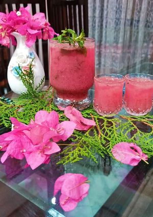 A picture of Falsay ka Juice.