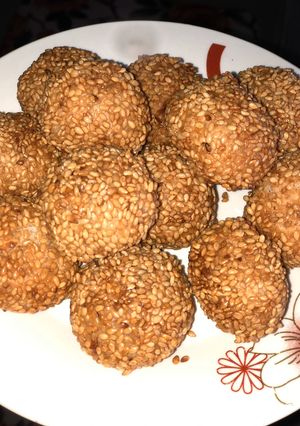 صورة لوصفة كرات السمسم