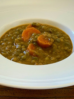Una foto de Lentejas con verduras