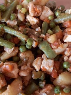 Una foto de 161. Revuelto de menestra con pollo