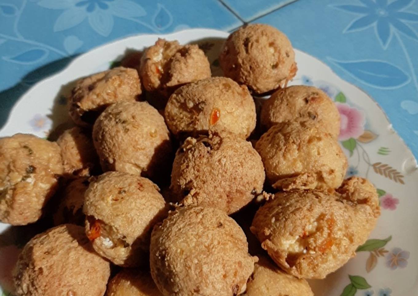 Bola-bola tahu pedas