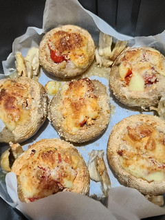 Una foto de Champiñones rellenos en freidora de aire