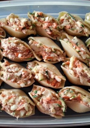 A picture of Tuna-Stuffed Shells.