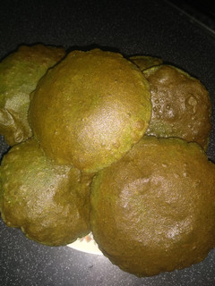 A picture of Palak puri.