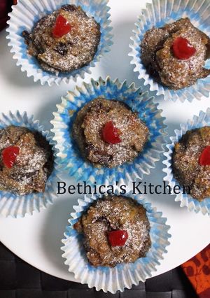 A picture of Plum Semolina Muffins.