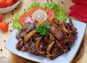 Foto resep Tumis daging bawang bombay