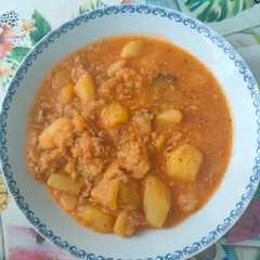 Una foto de Patatas guisadas con bonito