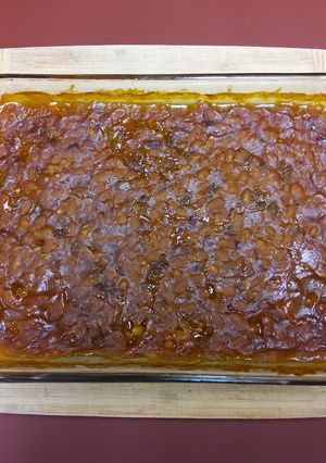 A picture of Lee's Southern Style Baked Beans.