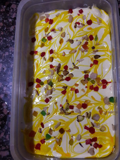 A picture of Mango ice cream.