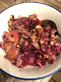 A picture of Baked oatmeal: autumn fruit - vegan.