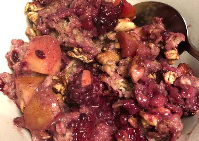 Baked oatmeal: autumn fruit - vegan