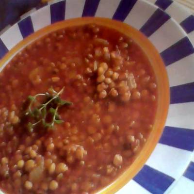 Sopa de lentejas con tomate Receta de Rocio Olivera- Cookpad
