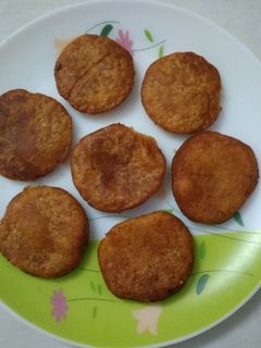 வெல்ல அதிரசம் (Vella Athirasam recipe in Tamil) செய்முறை முக்கிய புகைப்படம்