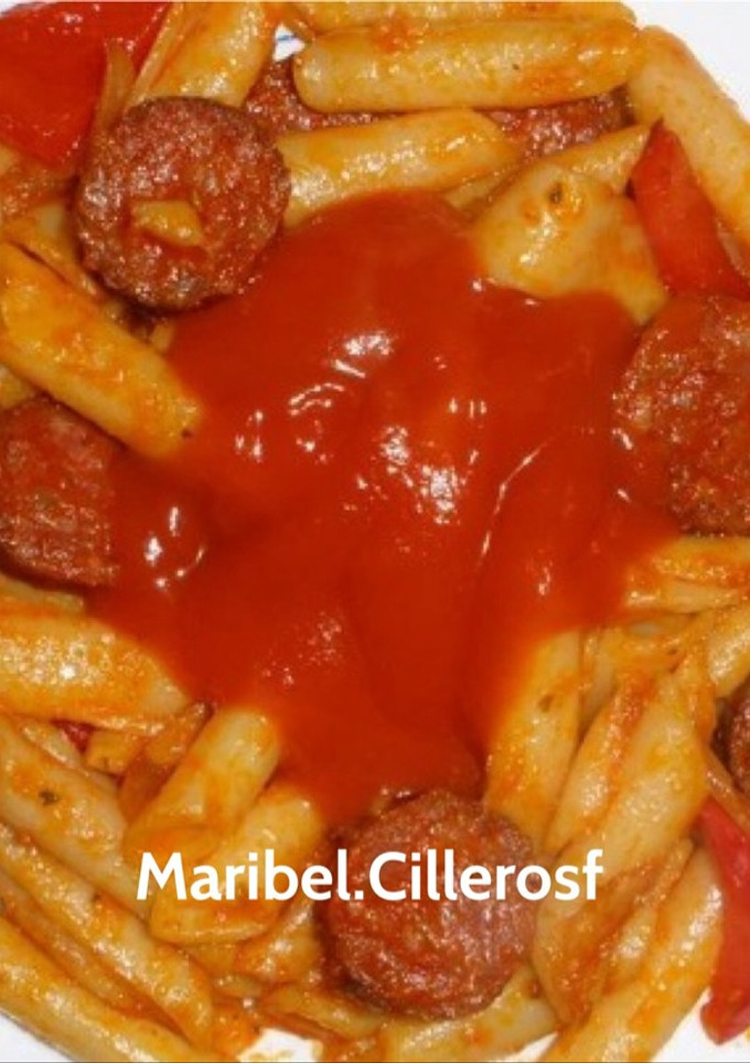 Una foto de Macarrones con chorizo