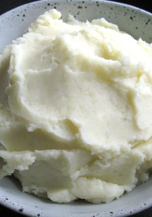 A picture of Mashed Potatoes.